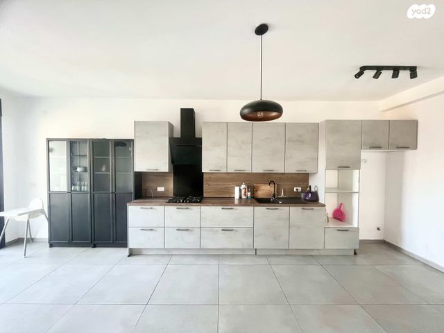 דירה, ראש פינה, מרכז, הרצליה