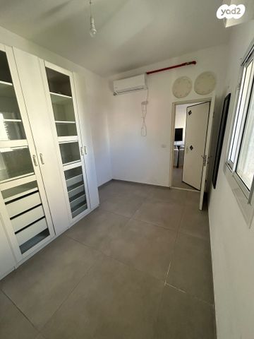 דירה, ראש פינה, הרצליה