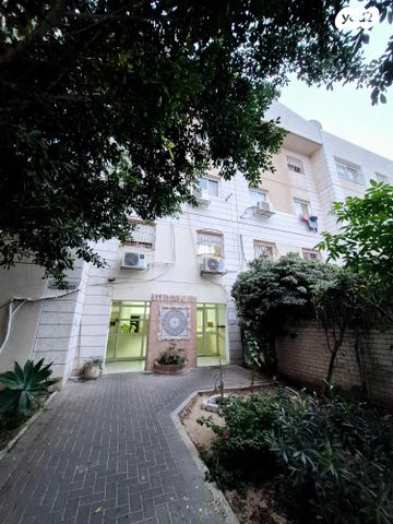 ראשון לציון 12