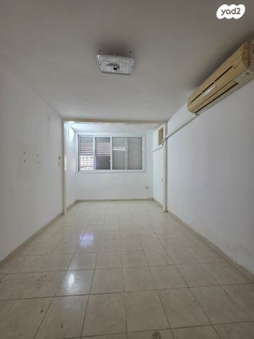 שדרות דגניה 71