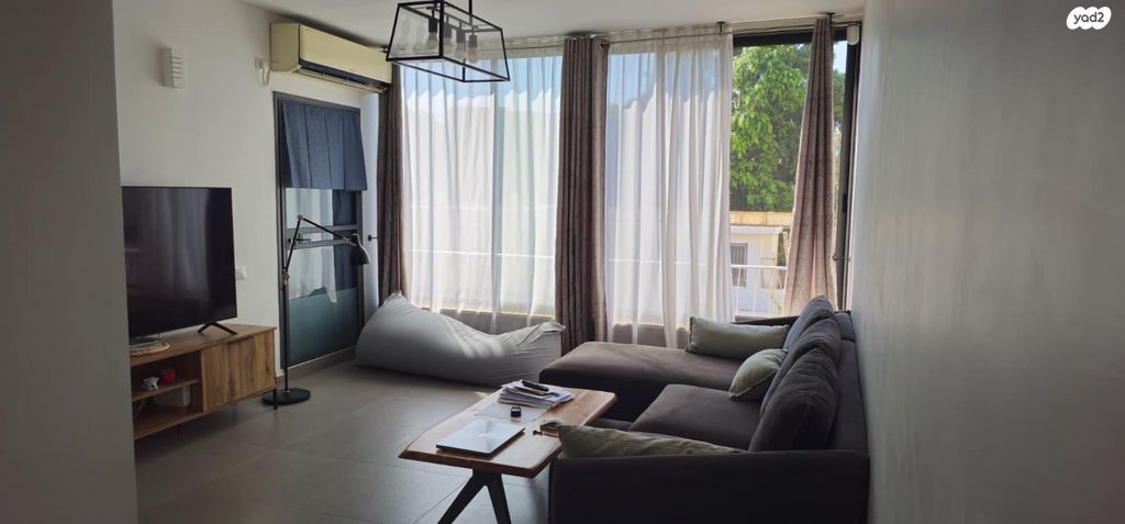 דירה, רוטשילד, רמב"ם, ראשון לציון