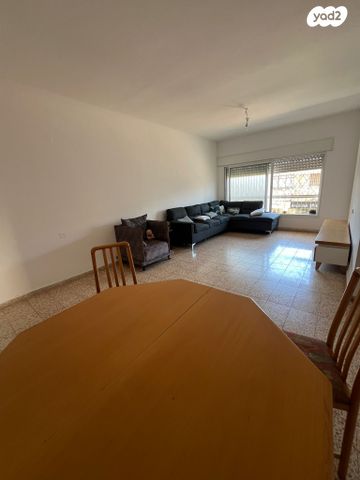 דירה, הפלמ"ח 1, מרכז העיר, סביניה, הוותיקה, קרית ביאליק