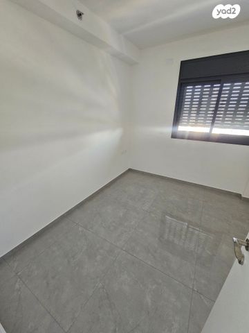 דירה, הרב הרצוג, צפון מערב מרכז העיר, נתניה