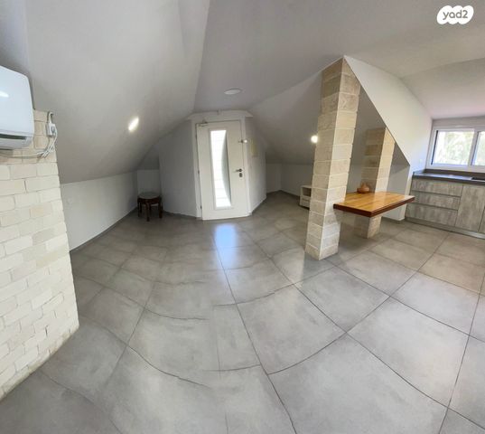 גג/ פנטהאוז, כצנלסון, בית דגן, בית דגן