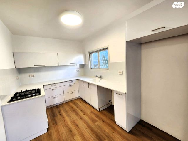 דירה, גולן, רמת השרון