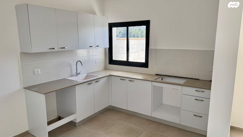 דירה, לשם 51, אריאל