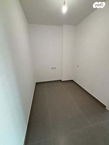 דירה, תוצרת הארץ, נחלת יצחק, תל אביב יפו