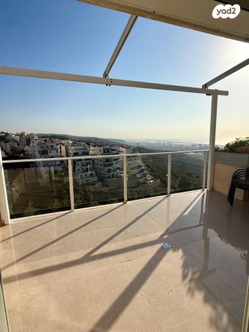 גג/ פנטהאוז, הרופא זלוצ'יסטי, אחוזה, חיפה