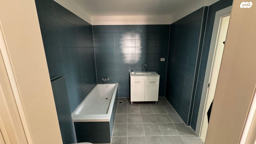 דירה, לשם 51, אריאל