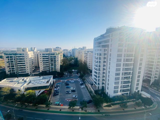 דירה, עזר וייצמן, מתחם 1200, הוד השרון