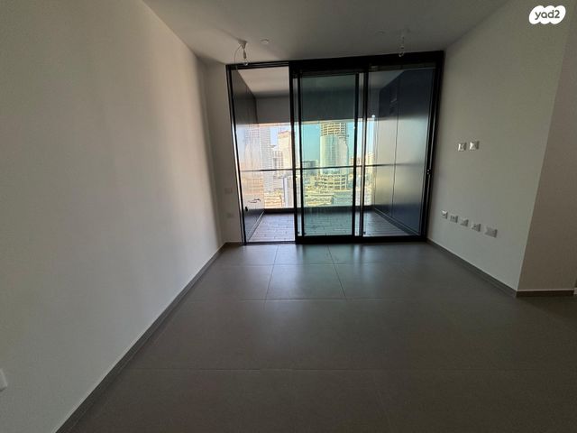 דירה, תוצרת הארץ, נחלת יצחק, תל אביב יפו