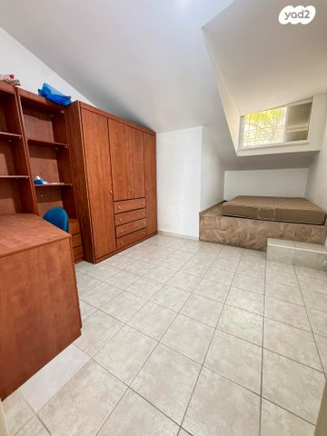 גג/ פנטהאוז, הרופא זלוצ'יסטי, אחוזה, חיפה