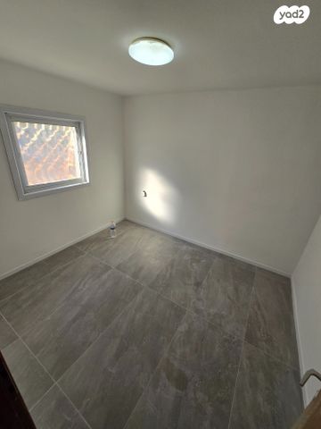 דירה, מחרוזת, יפו ד', גבעת התמרים, תל אביב יפו