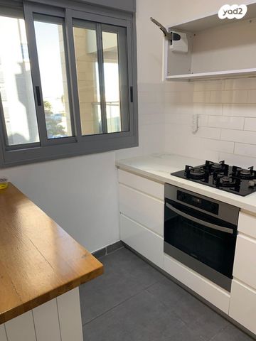 דירה, אדני פז, עין הים, חדרה