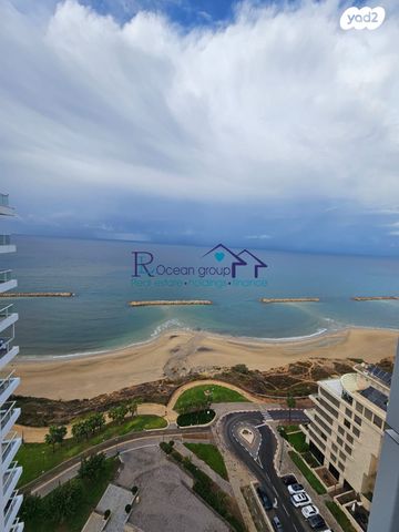 דירה, שדרות בן גוריון 2, נוף הטיילת, נתניה