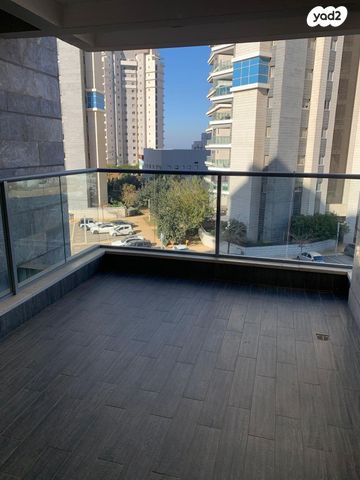 דירה, אדני פז, עין הים, חדרה