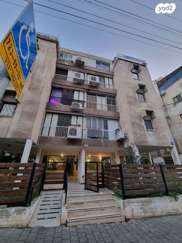 דירה, מחרוזת, יפו ד', גבעת התמרים, תל אביב יפו