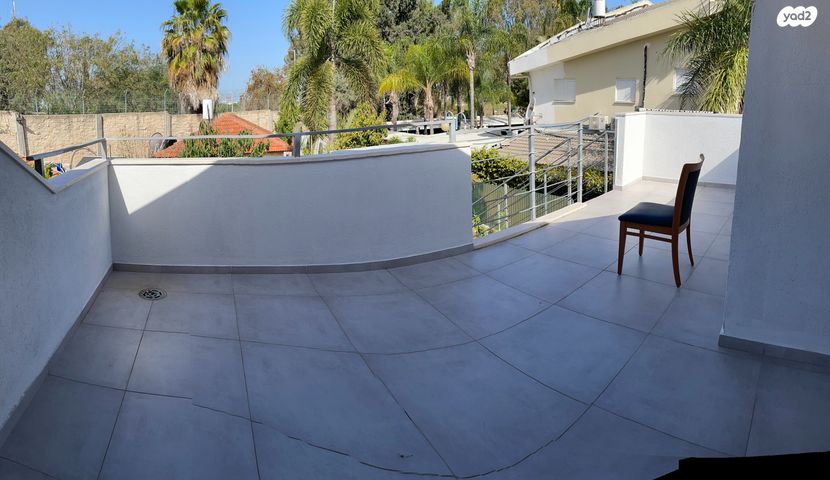 גג/ פנטהאוז, כצנלסון, בית דגן, בית דגן