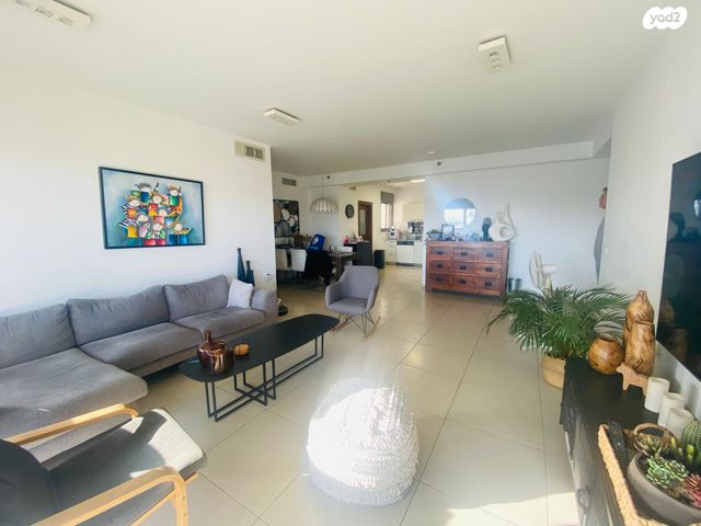 דירה, עזר וייצמן, מתחם 1200, הוד השרון