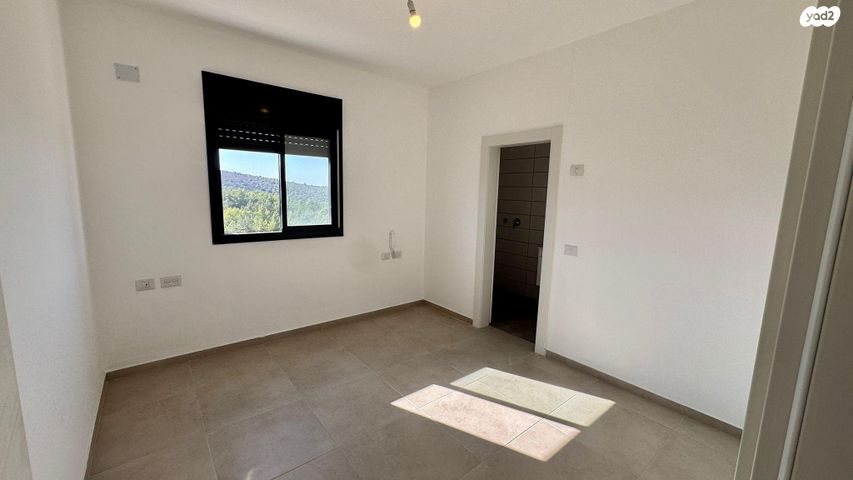 דירה, לשם 51, אריאל