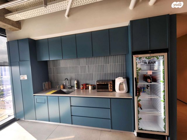 משרדים, יגאל אלון 98, תל אביב יפו