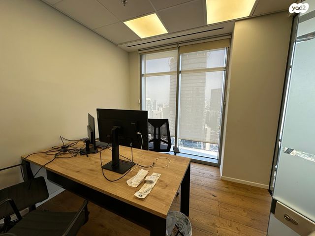 משרדים, דרך מנחם בגין 7, בורסה, רמת גן