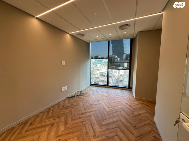 משרדים, דרך מנחם בגין 13, בורסה, רמת גן