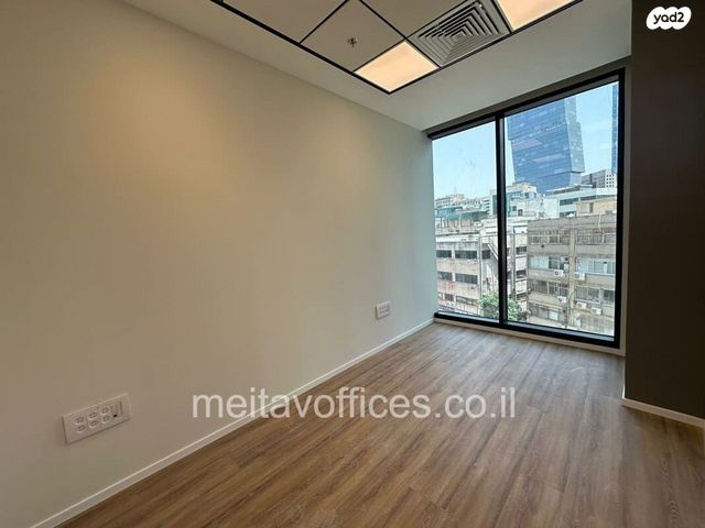 משרדים, דרך מנחם בגין 13, בורסה, רמת גן