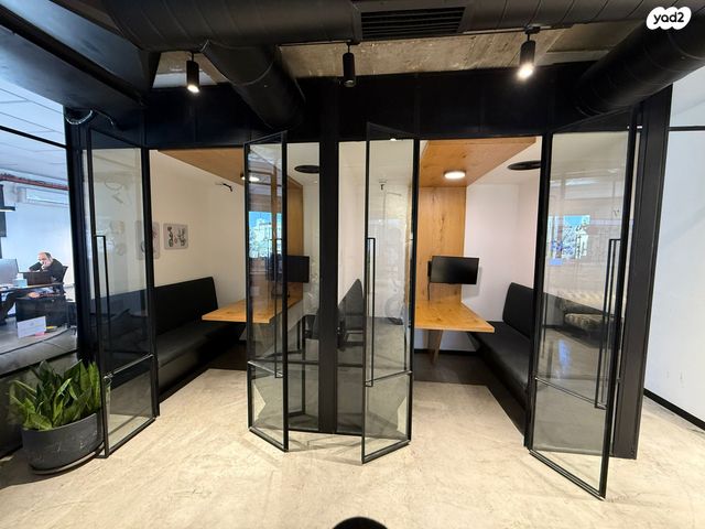 משרדים, מונטיפיורי, הרכבת, תל אביב יפו