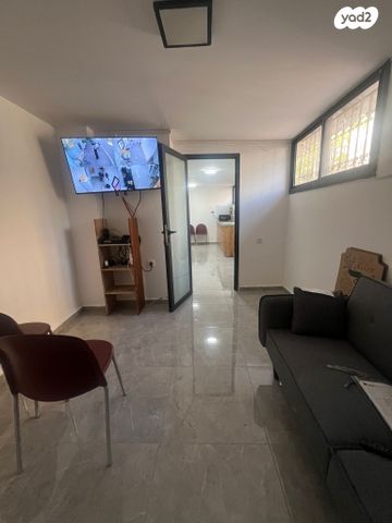 חנויות/ שטח מסחרי, חיפה