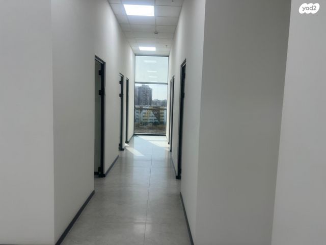 משרדים, הגדוד העברי, הקריה מע"ר, אשדוד