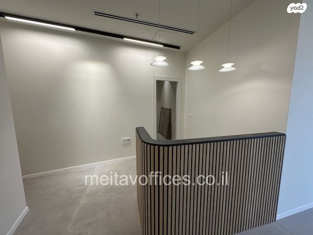 משרדים, דרך מנחם בגין 13, בורסה, רמת גן