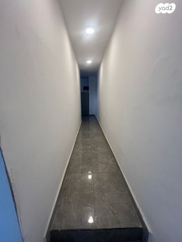 חנויות/ שטח מסחרי, חיפה