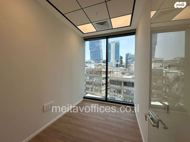 משרדים, דרך מנחם בגין 13, בורסה, רמת גן
