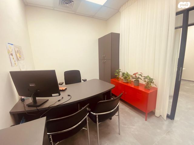 משרדים, סוקולוב 46, מתחם 1200, הוד השרון