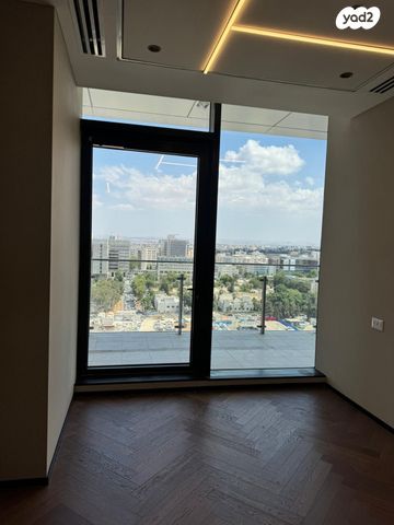 משרדים, דרך זאב ז'בוטינסקי 61, סטארטסיב / רמת סיב, פתח תקווה