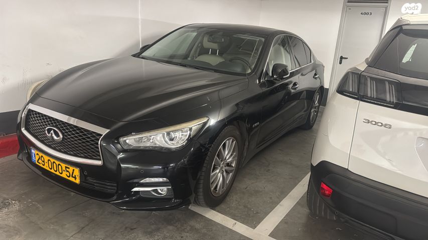 אינפיניטי Q50