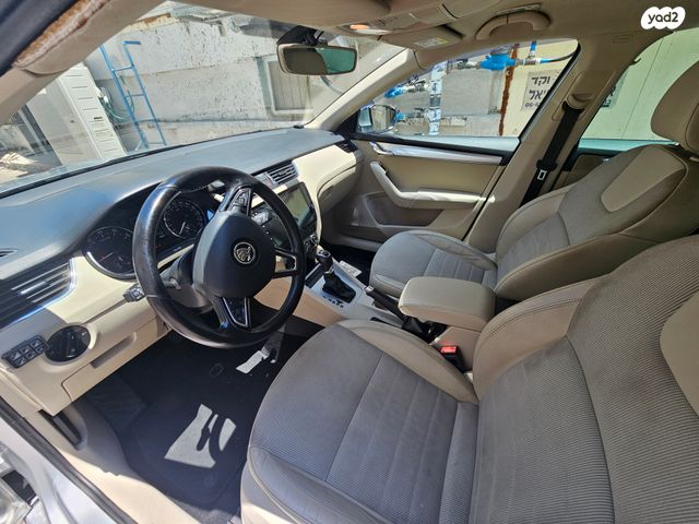 סקודה אוקטביה