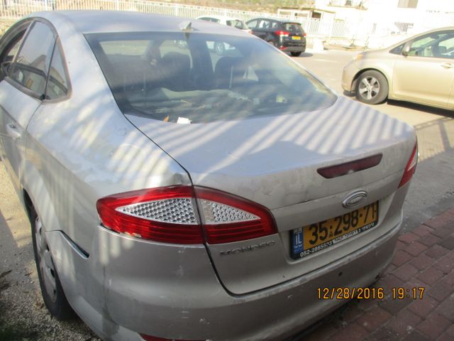 פורד מונדאו