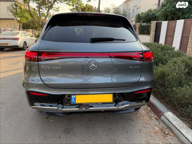 מרצדס-בנץ EQS SUV