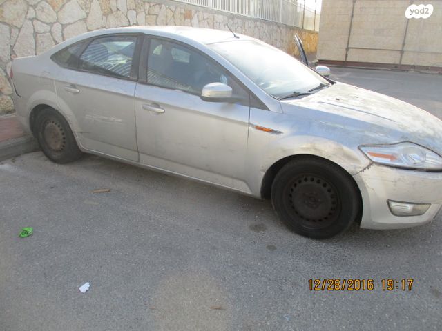 פורד מונדאו