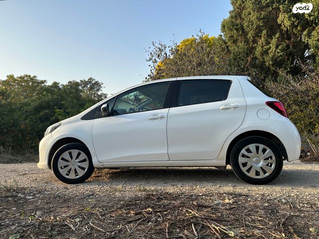 טויוטה יאריס