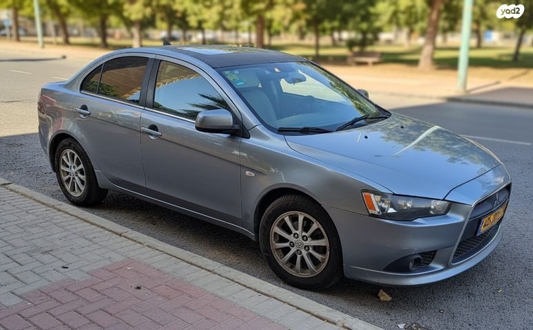 מודעת רכב מיצובישי לנסר