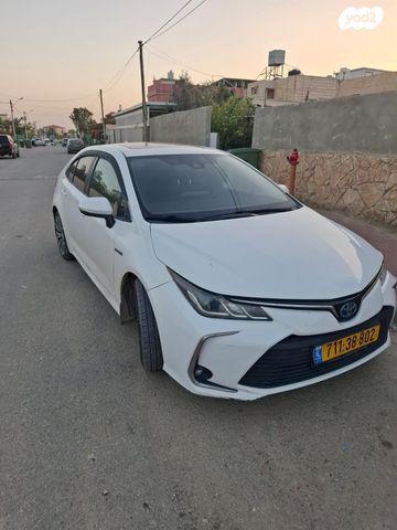 מודעת רכב טויוטה קורולה