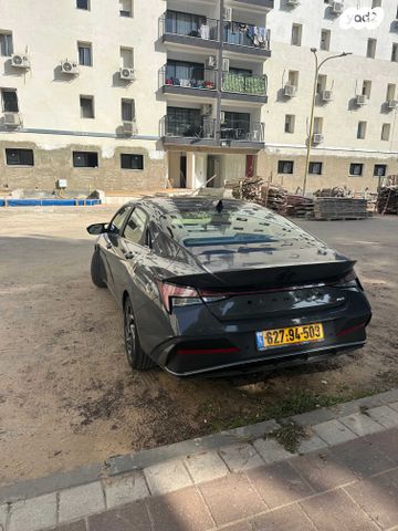 יונדאי אלנטרה