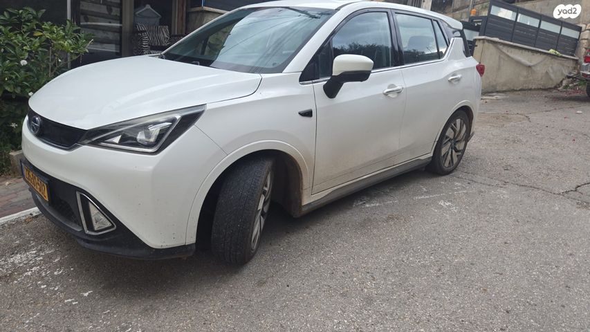 מודעת רכב ג'י.איי.סי GE3