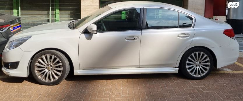 מודעת רכב סובארו B4/לגאסי