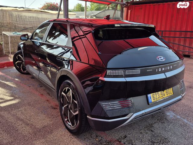 יונדאי איוניק 5