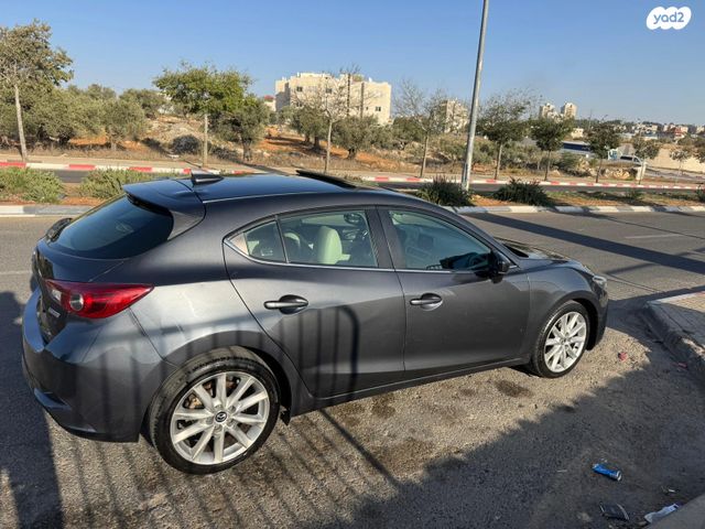 מאזדה 3