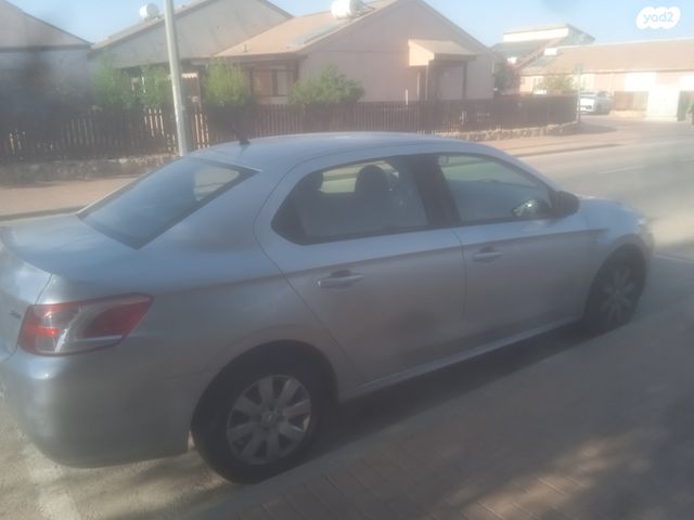 מודעת רכב פיג'ו 301